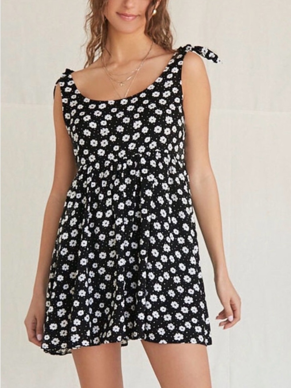 Forever 21 Black and White Daisy Faux Tie-Shoulder Mini Dress